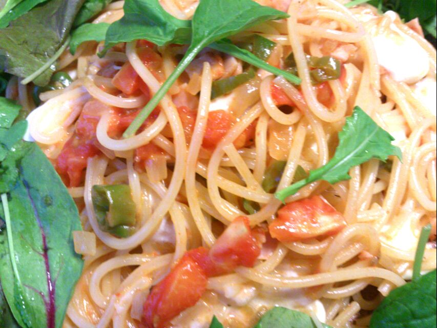 モッツァレラチーズとトマトのパスタ(大人用)