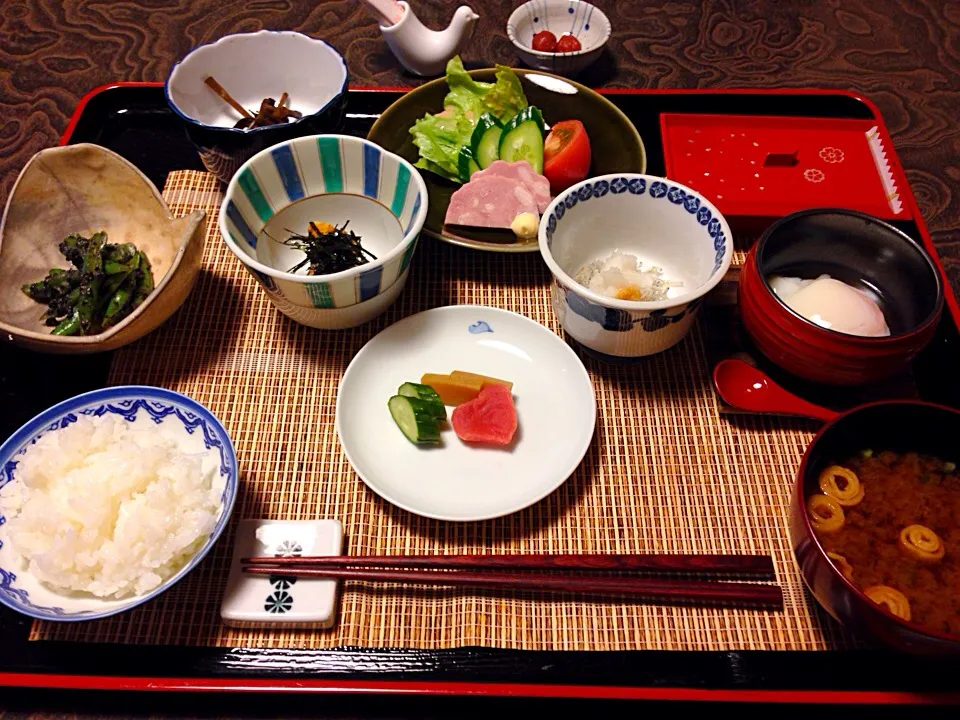 旅館の朝ごはん|うめこさん