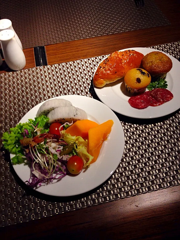 Hotel breakfast in HCMC|Kumigarさん