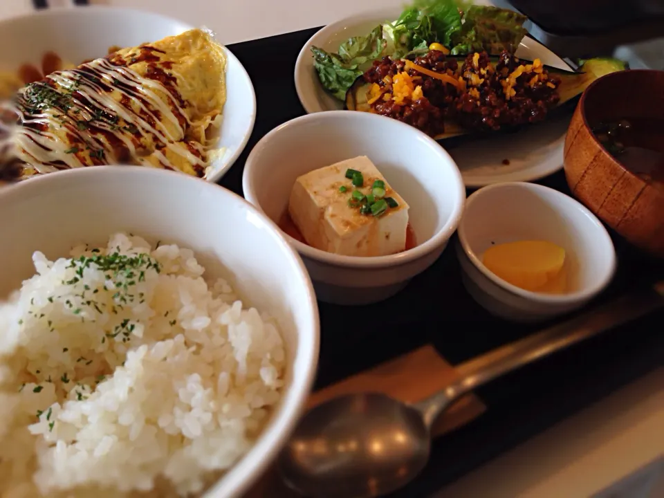 オムソバとナス味噌のランチ定食|Yuto Takahashiさん