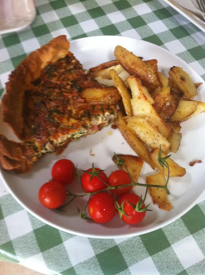 Florentine quiche with wedges|Emma Proe Was Duncalfさん