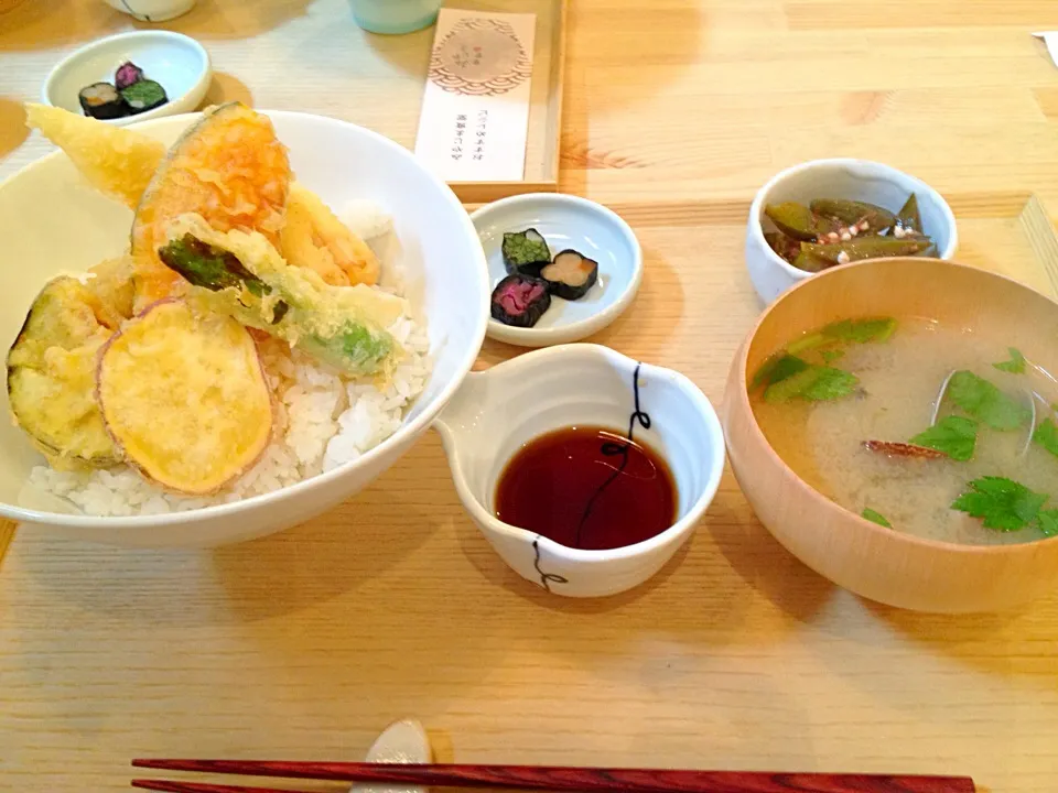 Snapdishの料理写真:7/4 あなご 天丼ランチ|ちあきさん