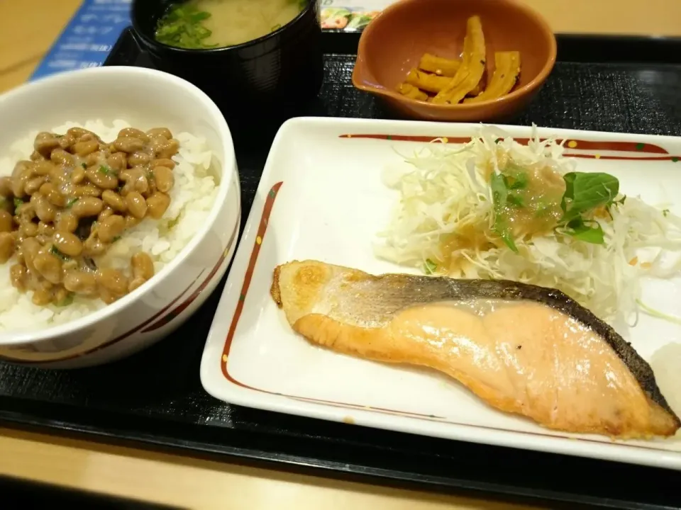 焼魚朝定食＋納豆|ツツカメさん