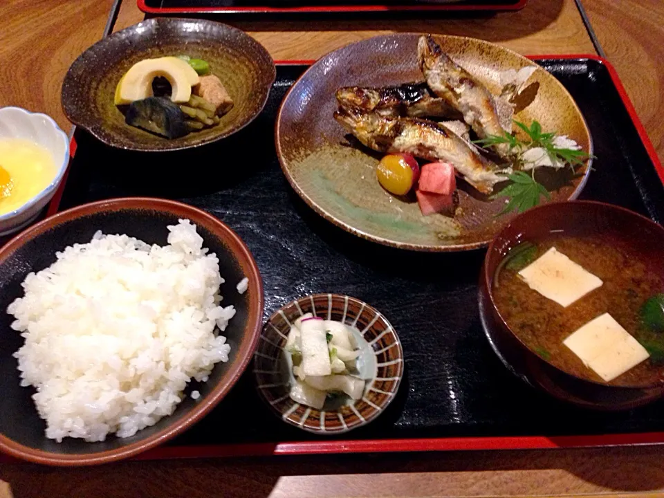 Snapdishの料理写真:鮎の塩焼き定食|うめこさん