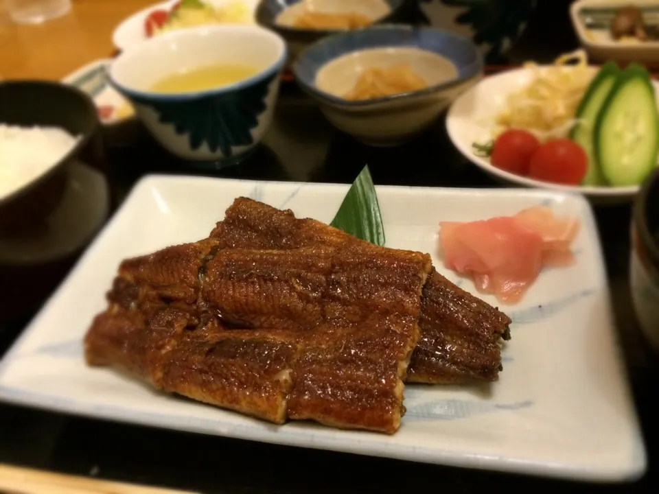 Snapdishの料理写真:うなぎ蒲焼き定食|Yasuyo  Takeuchiさん