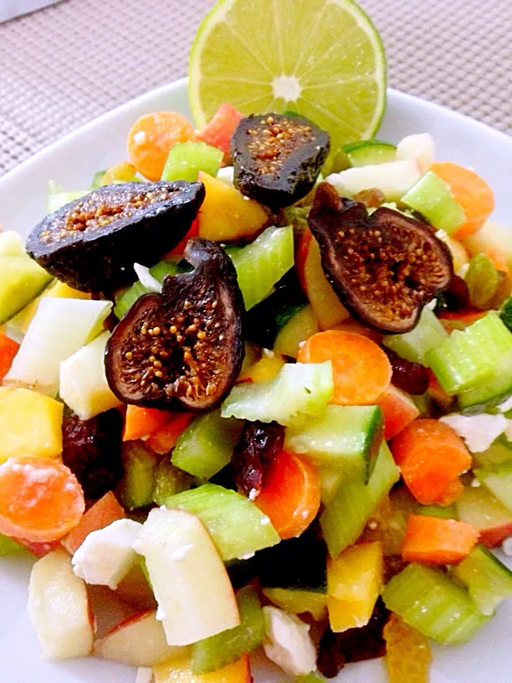 Dried Figs Apple Celery Salad|Mich Liowさん