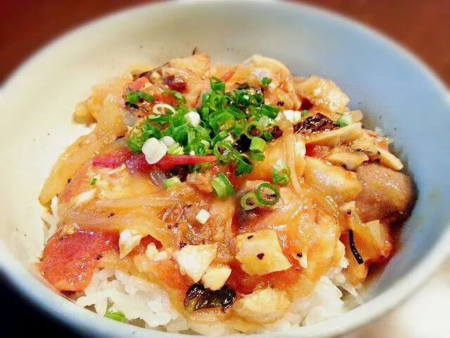 オーマチとマグロのバター焼き丼|いちどぅしさん