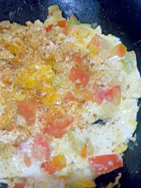 eggs , onions and tomato !!! yummy|jana Hijaziさん