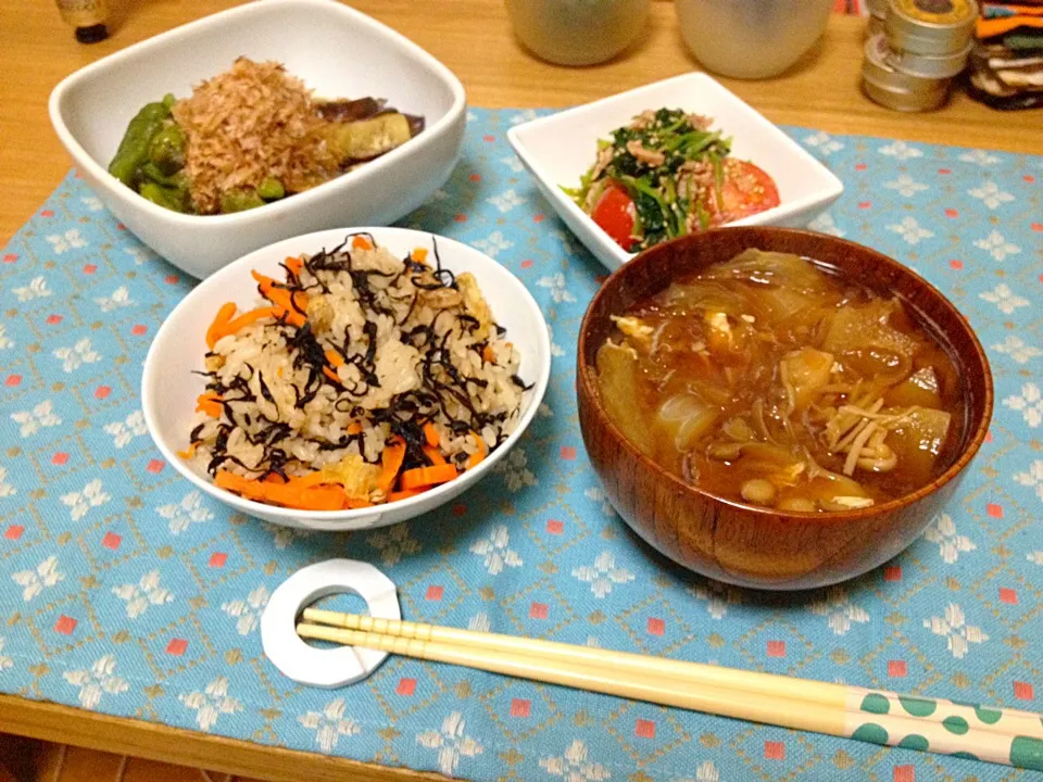 朝ごはん★なすとししとうの揚げ浸し、三つ葉とツナのぽん酢和え、ひじきごはん、みそ汁|ハルさん