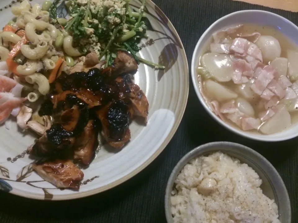 ある日の夕飯。バランスとって野菜メインで。でも食べ過ぎたら野菜だって太る(^_^;)|cookingパパ五郎さん