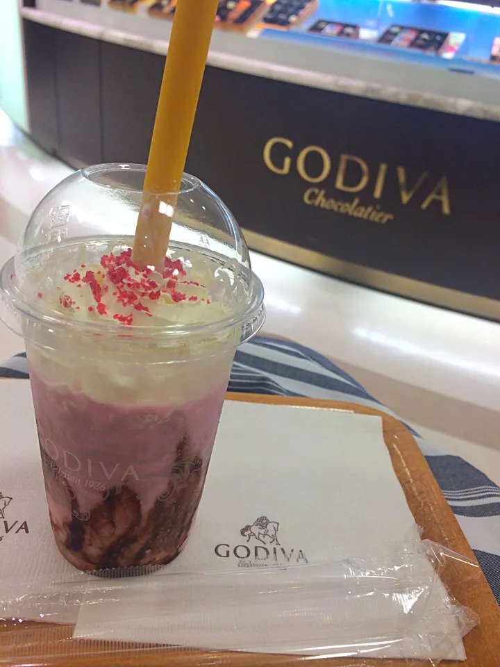 GODIVA #ラズベリー|tokomomoさん