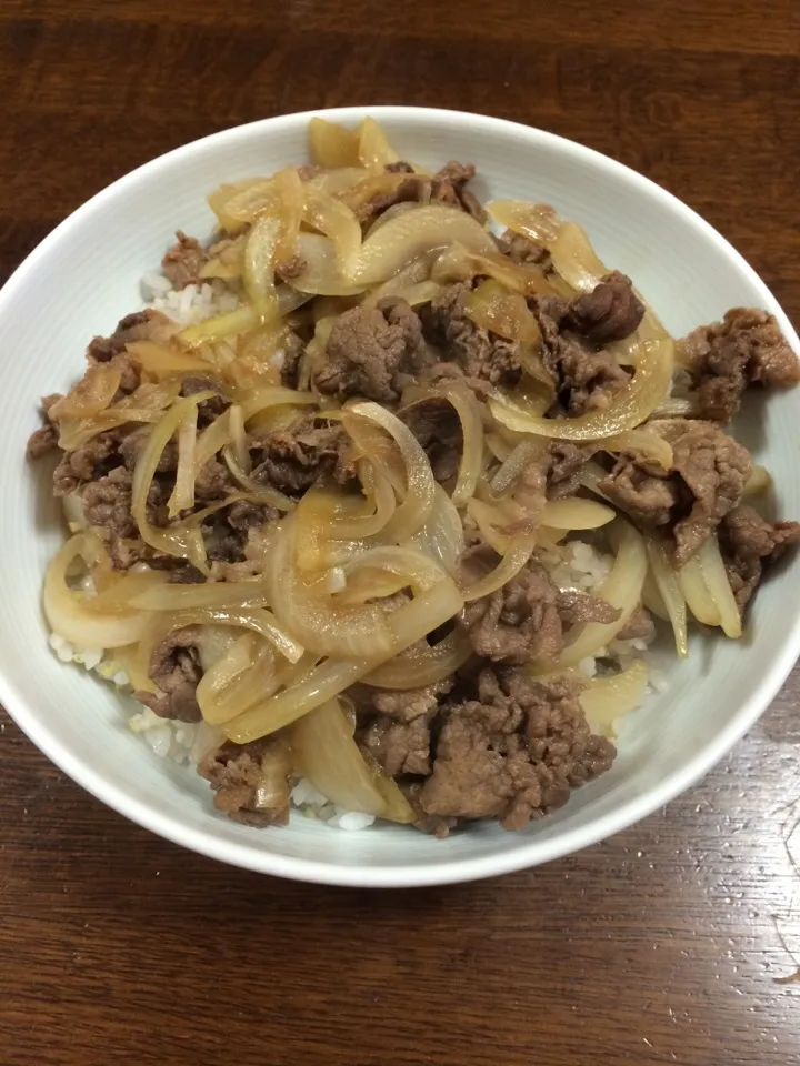 夕飯は牛丼|アクちゃんさん