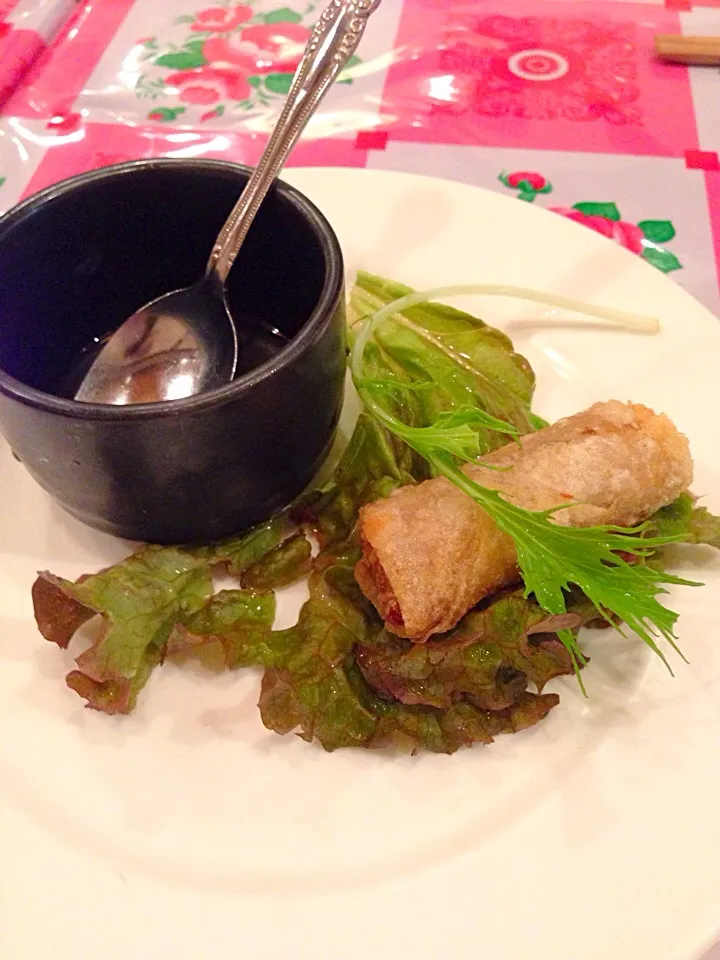 Snapdishの料理写真:Deep fried shrimp spring roll|Kumigarさん