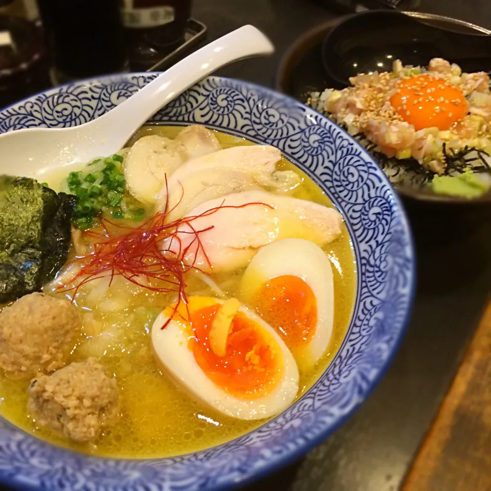 期間限定のあっさり 地鶏の白湯そば＆ささみユッケご飯！|shuさん