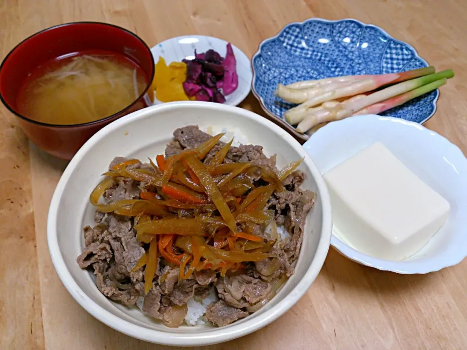 きんぴら牛丼です|さくらさん