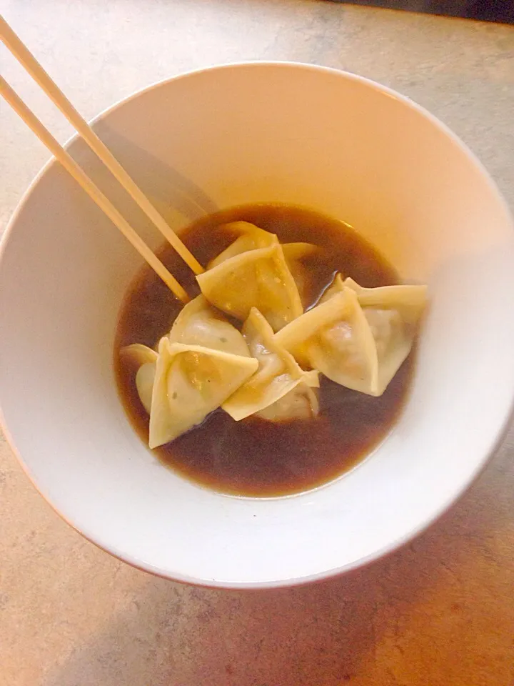 Snapdishの料理写真:Wonton Soup|Chrisy Hillさん