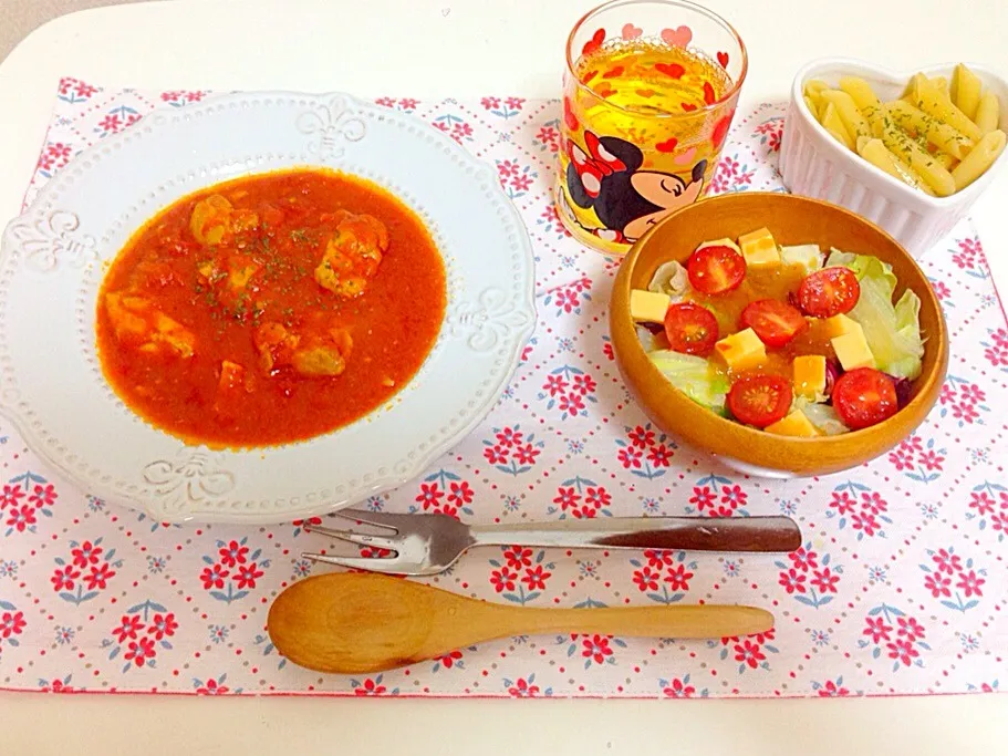 チキンのトマト煮♡サラダ|♡りさ ♡さん