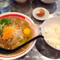 Snapdishの料理写真:徳島ラーメン|中井三季さん