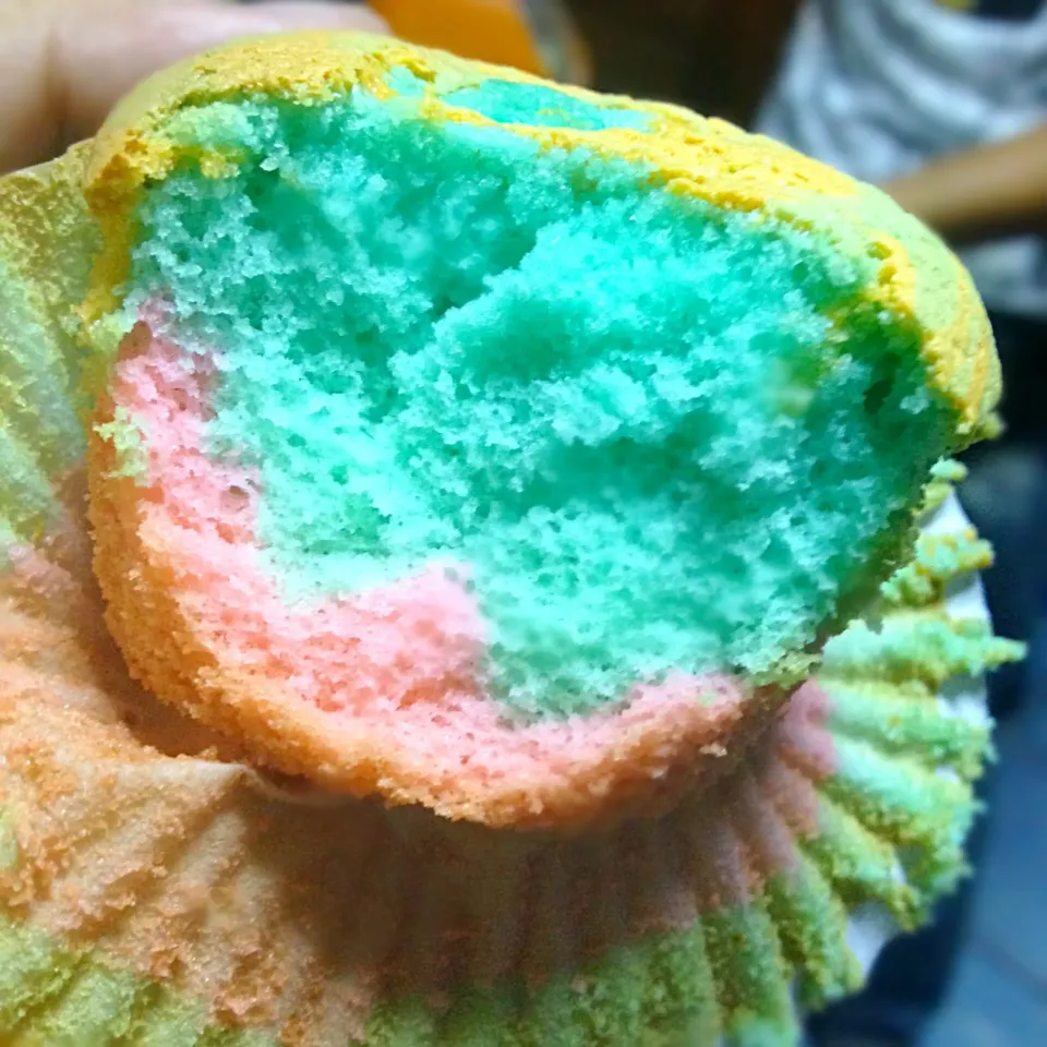 Colorful cupcake|Anya Sett.さん