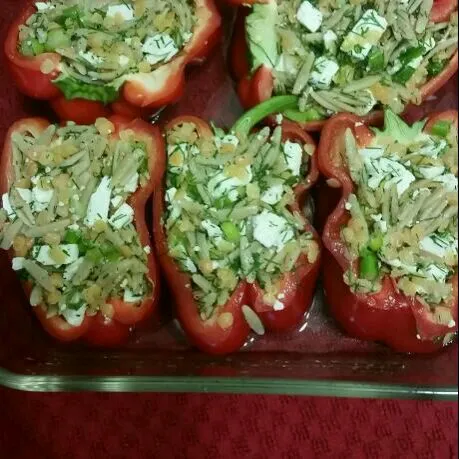 orzo, feta and lentil stuffed peppers|yana kovenさん