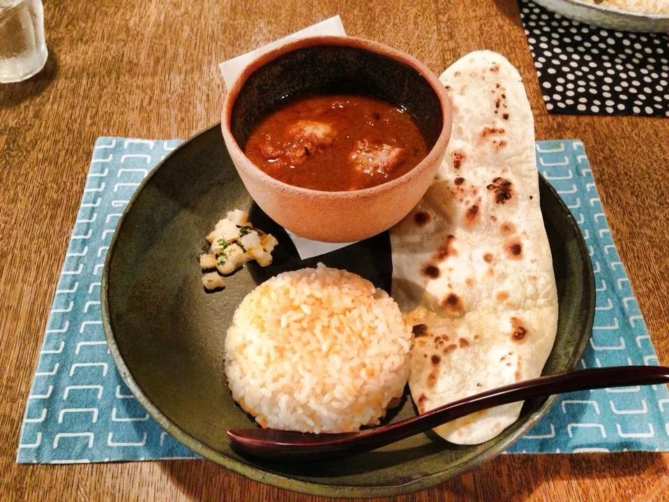 大阪  町屋風カフェ  うぺぽさんのランチメニュー   チャパティセット  ^_^|kazさん