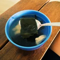 Snapdishの料理写真:Father's homemade seaweed soup|fuyinfuyinさん