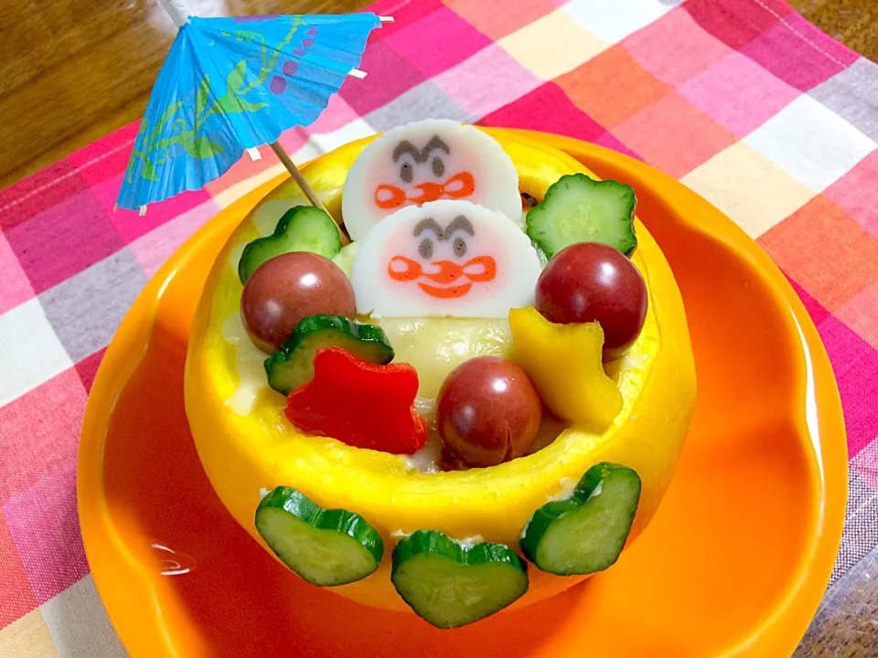 Snapdishの料理写真:ハルちゃんの丸ごとかぼちゃの温野菜サラダ♪〜チーズソース〜のズッキーニ七夕バージョン*\(^o^)/*|くみさんさん