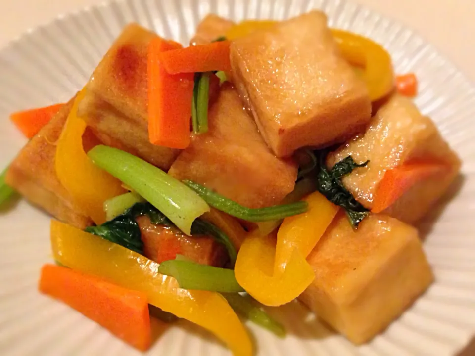 Snapdishの料理写真:まちまちこさんの料理 揚げ高野豆腐と野菜の中華炒め|ゆぅみんさん