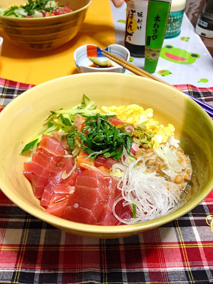 My version of Japanese Sashimi Rice bowl😋|judith sawahataさん