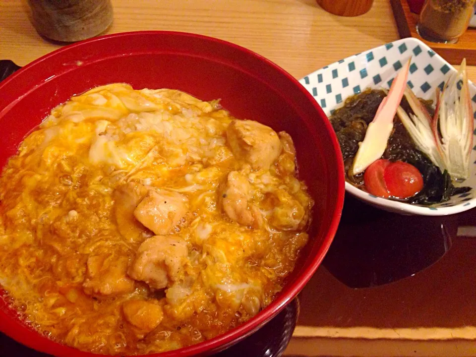 炭焼鶏の親子丼ともずく酢|みきさん