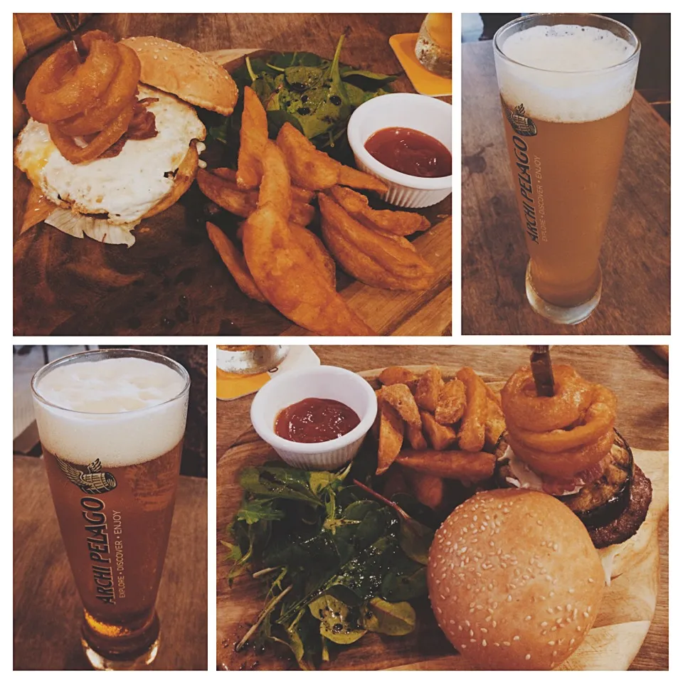 Snapdishの料理写真:Lamb and cow burgers. Very yummy and satisfying! 👍😋🍴🍻|Seraさん