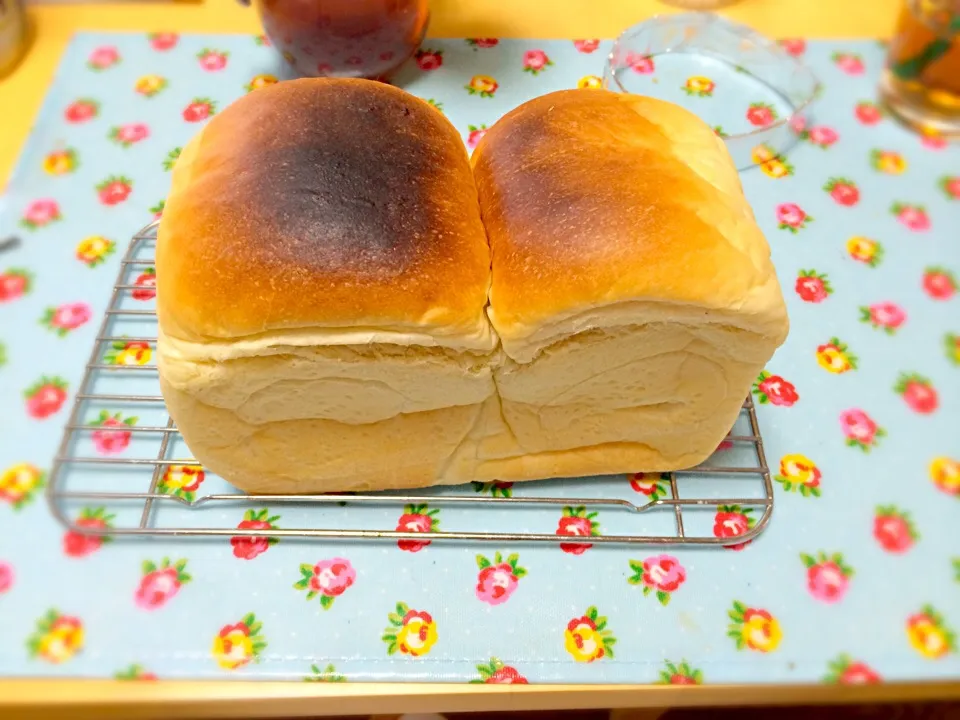 ミルク食パン|や こさん