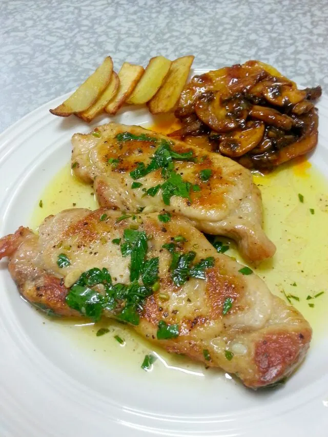 lemon pasley souce Pork Chop with mushrooms and pineapple|korinoさん