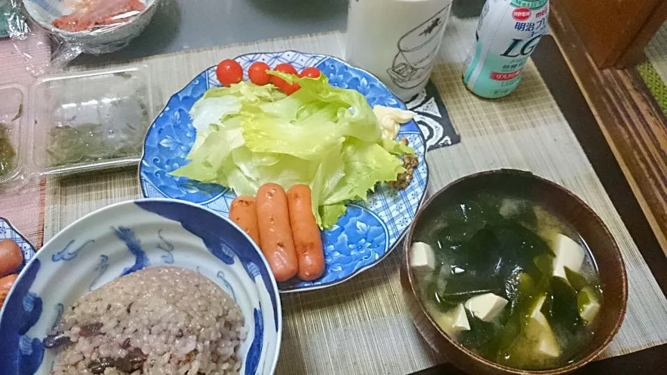 ウィンナソーセージ＆めかぶ＆豆腐の味噌汁|まぐろさん