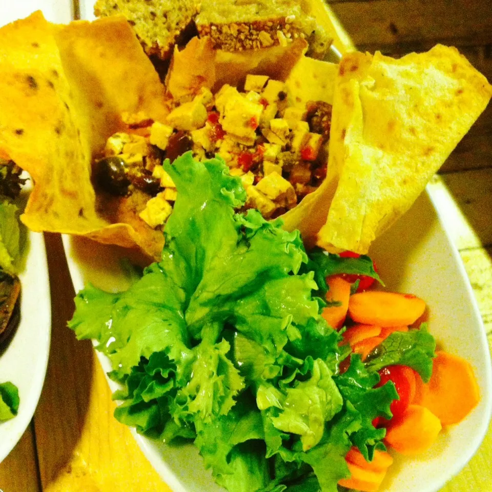 Vegan - Toufu & olive tapenade w salad|Stefan Labuschagneさん