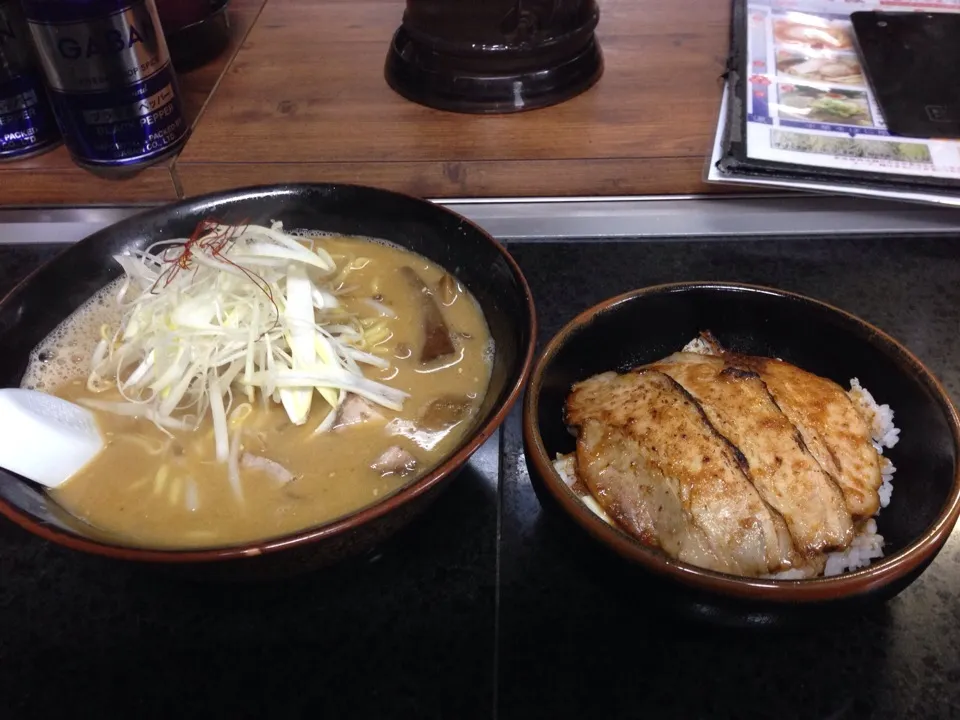 Snapdishの料理写真:津軽こく味噌ラーメン|三上 直樹さん