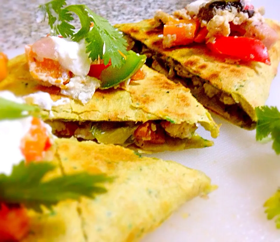 Squash Mushroom Ham Quesadilla with Sour Cream|Mich Liowさん