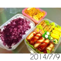 Snapdishの料理写真:チキンカツ、焼きそば、シソふりかけ|やさぽんさん