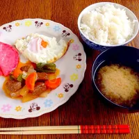 ham, egg, misoshiru, sofutan meatball,😆🍴|í♥︎ՏɑƘմɾɑさん