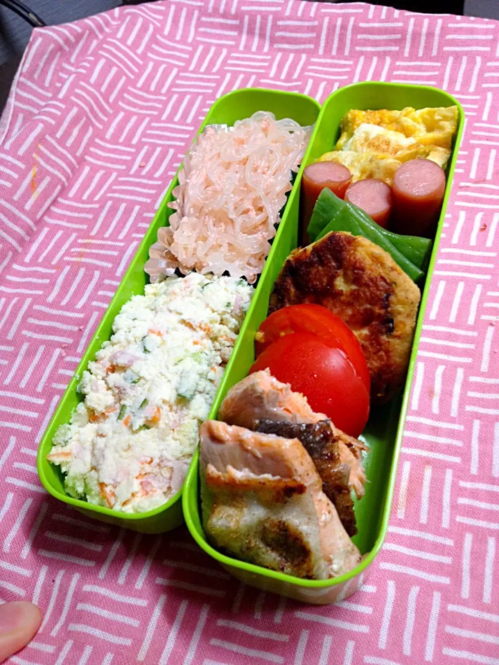 昼は、いつものお弁当。夕ごはんは、どこかで食べよう|ハルさん