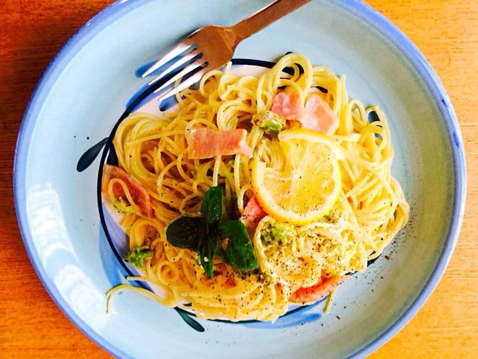 くららさんの料理 アボカドのクリームスパゲティ☆|まーたんさん