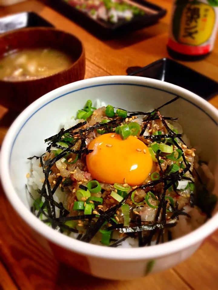 鯵のなめろう丼・鯵のお刺身・あらのお味噌汁♡|sato*さん