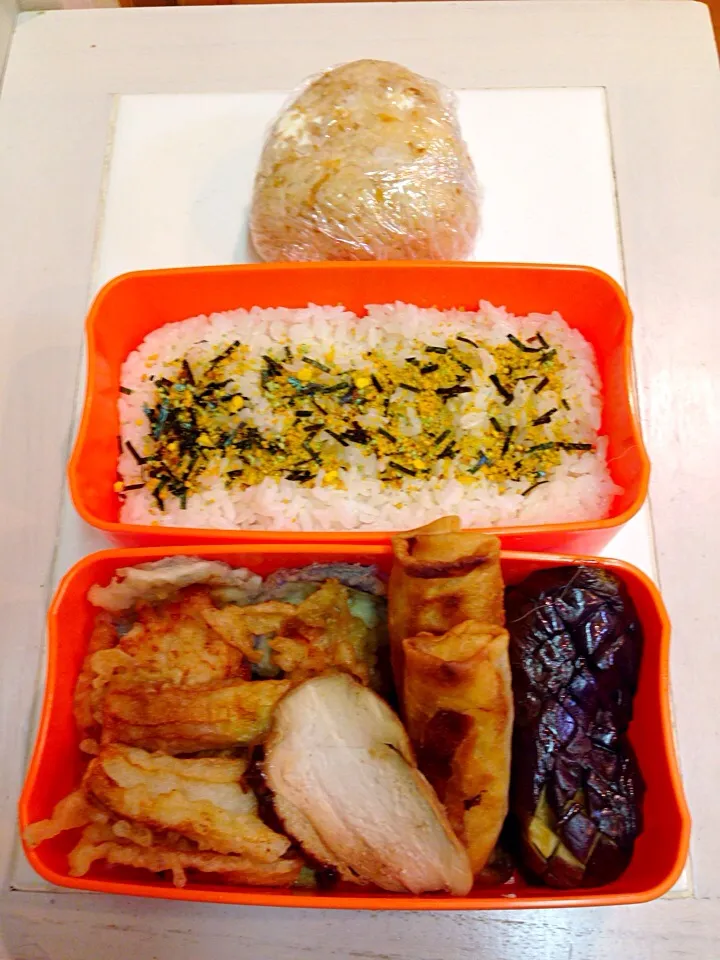 旦那君の恐ろしく茶色いお弁当|mahirooujiさん