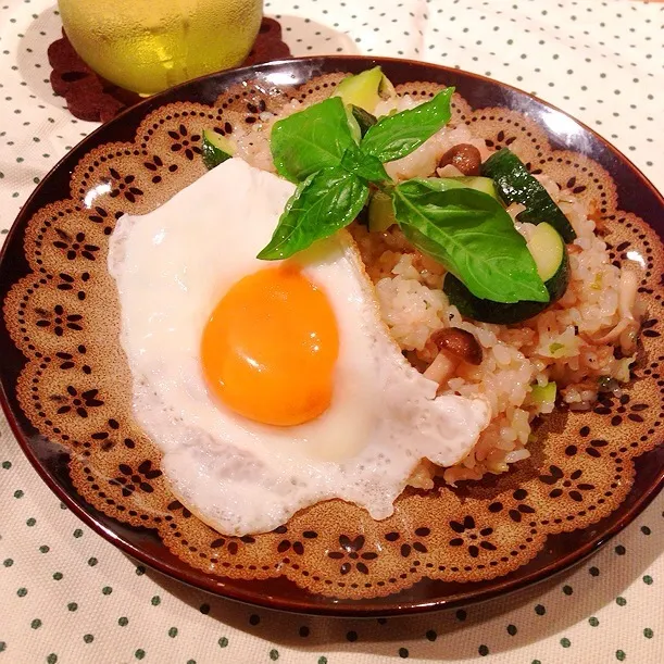 ズッキーニとツナのナシゴレン……っぽい炒めご飯|かぴこさん