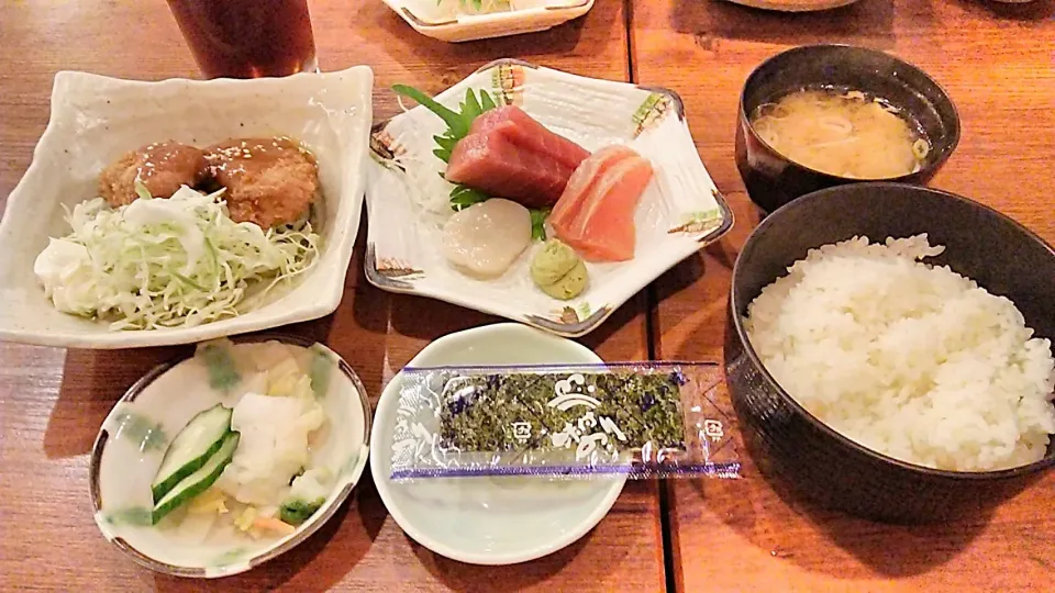 大庄水産の刺身&味噌カツ定食|東京ライオンズさん