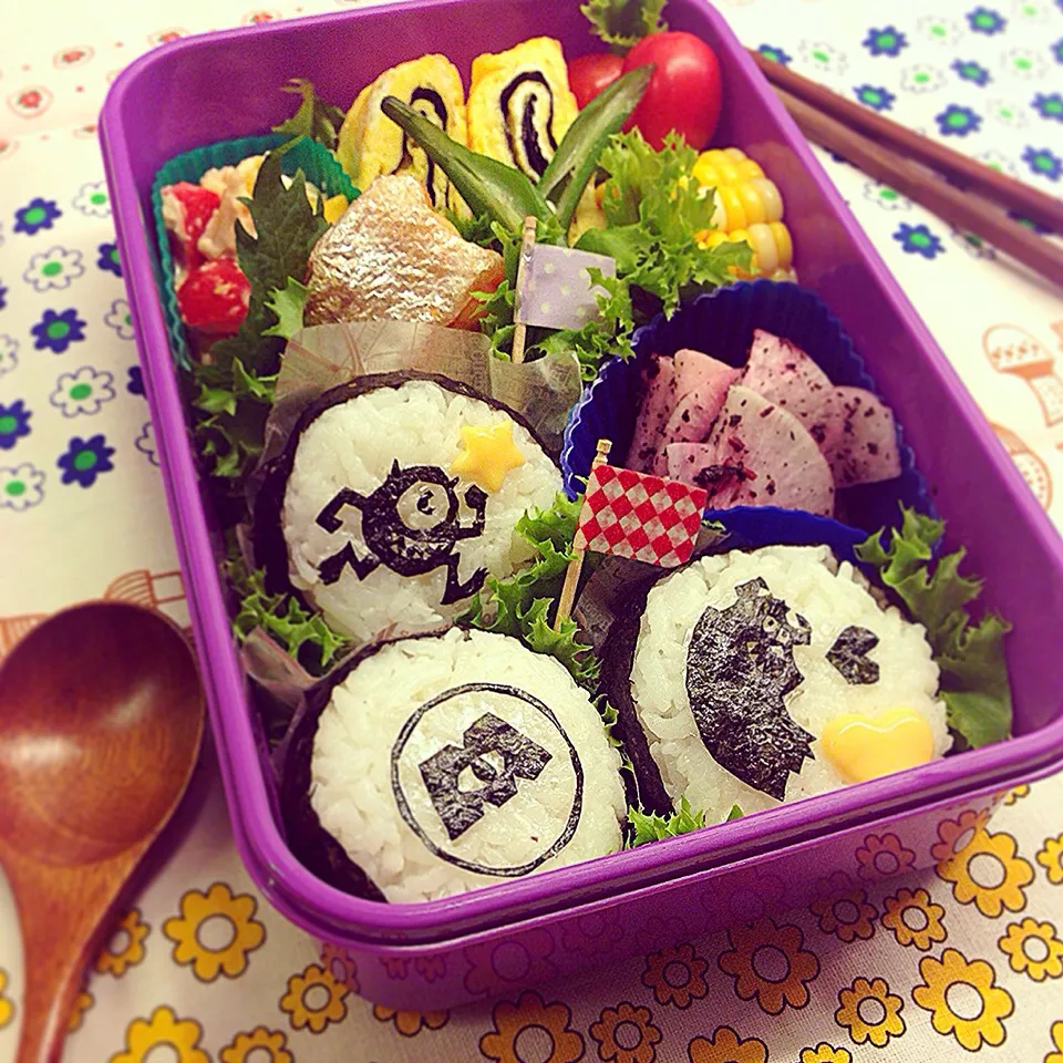 MONSTERS,INC ⭐︎ Salmon & rice-ball bento モンスターズインク⭐︎焼き塩鮭とおにぎり キャラ弁当|Yuka Nakataさん