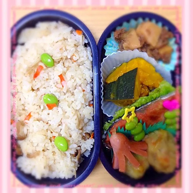 炊き込みご飯の鮭弁当🍱|macco7さん