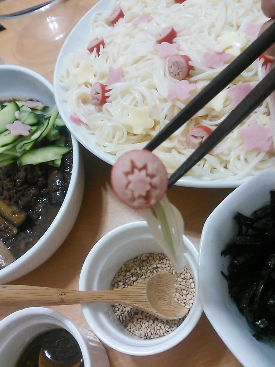 七夕の夕食!!!流れ星素麺!?かと思ったら冷や麦☆彡☆彡☆彡|Kayo Matsudaさん