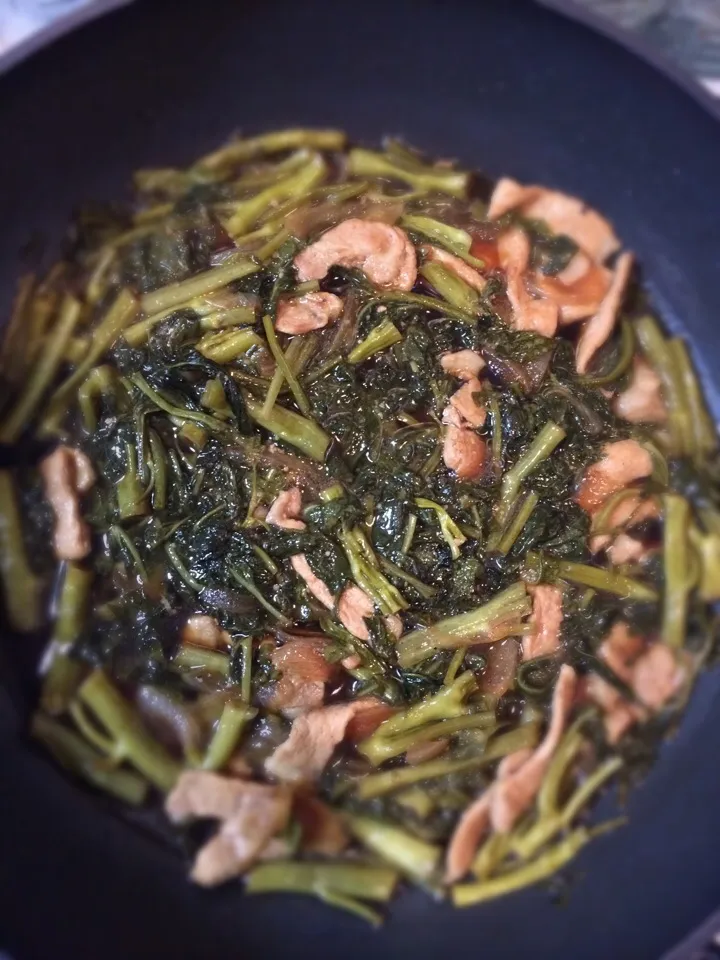 adobong kangkong( water spinach)|Mylene J. Oguroさん