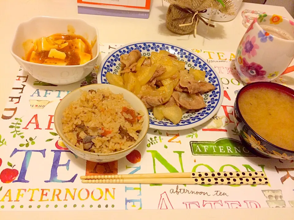 Snapdishの料理写真:豚バラ大根 炊き込みご飯 麻婆豆腐|Minoriさん